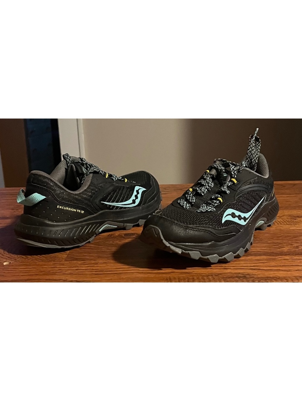Saucony Excursion TR 15 black mint Women's Trail Size 8.5